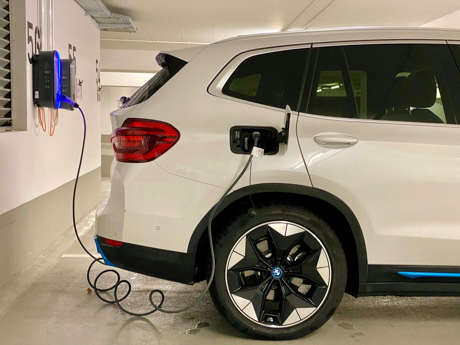 Inovação em Carregadores para Veículos Elétricos